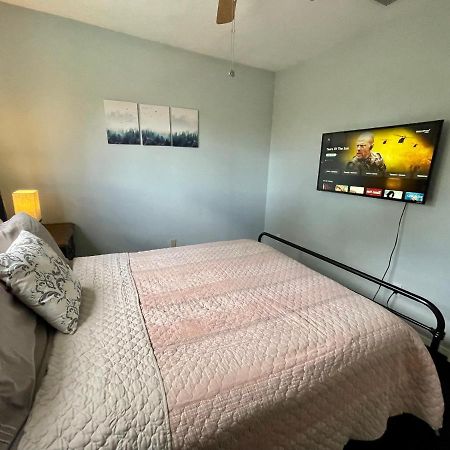 Urban Las Vegas Colonial In The Heart Of Vegasヴィラ エクステリア 写真
