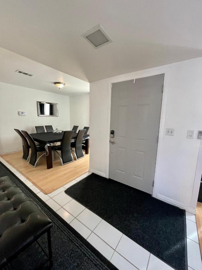 Urban Las Vegas Colonial In The Heart Of Vegasヴィラ エクステリア 写真
