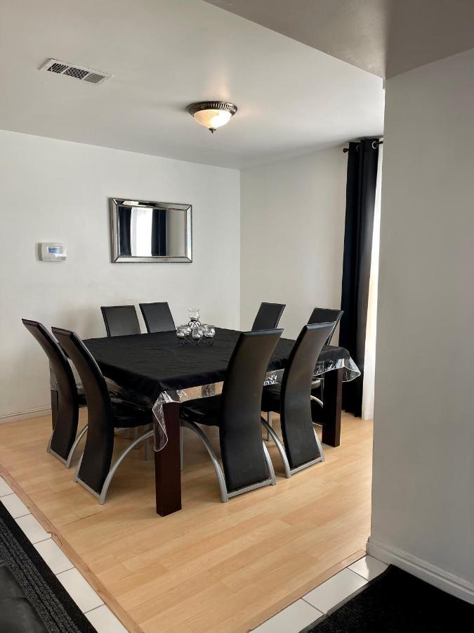 Urban Las Vegas Colonial In The Heart Of Vegasヴィラ エクステリア 写真