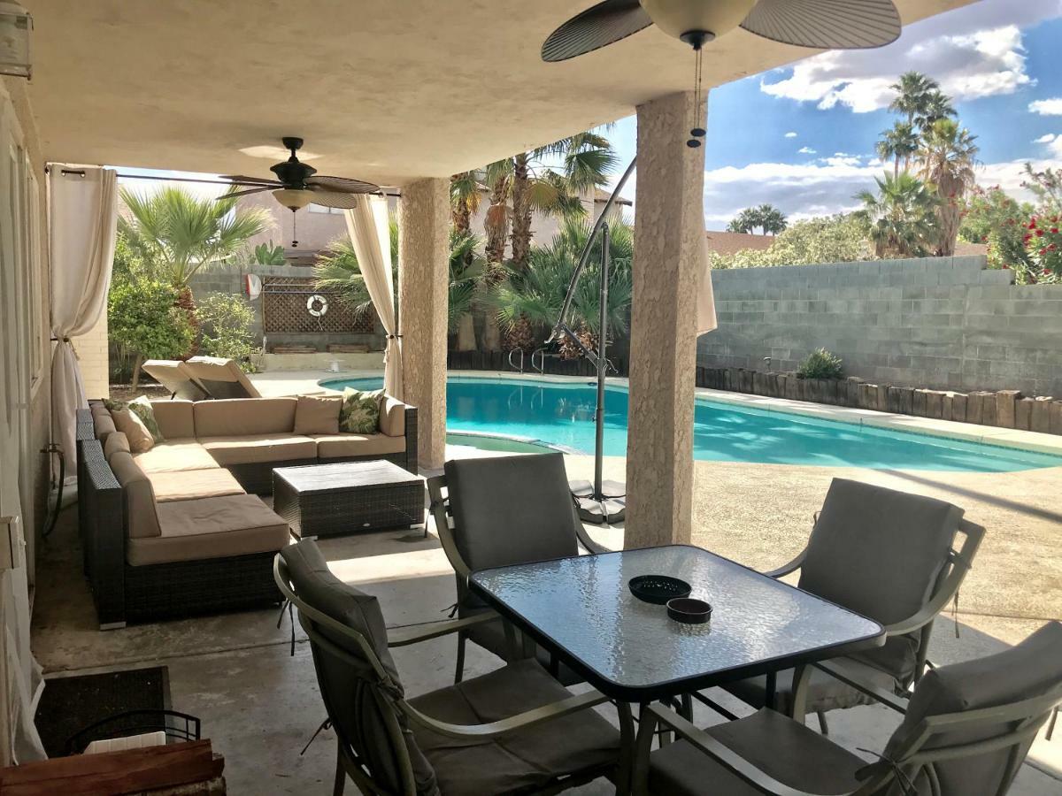 Urban Las Vegas Colonial In The Heart Of Vegasヴィラ エクステリア 写真