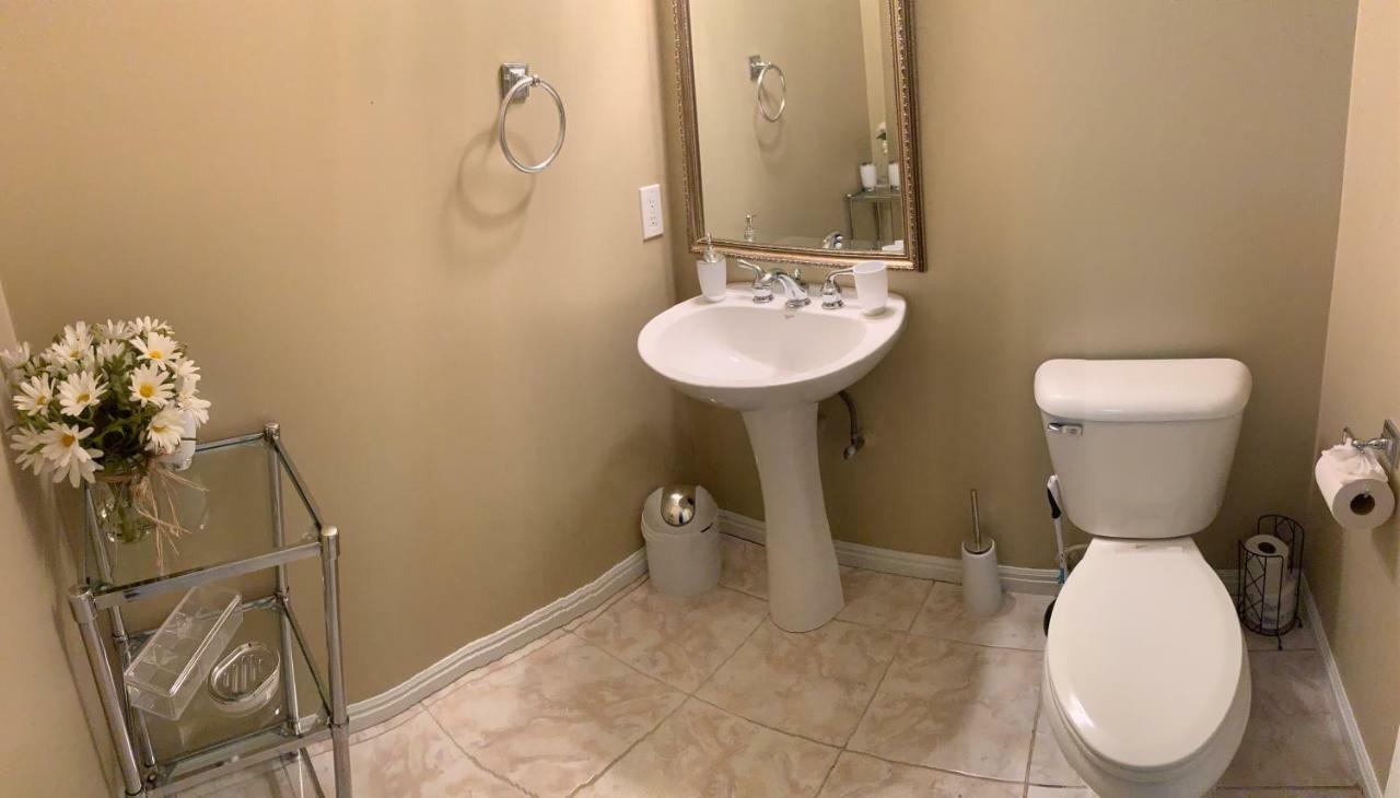 Urban Las Vegas Colonial In The Heart Of Vegasヴィラ エクステリア 写真
