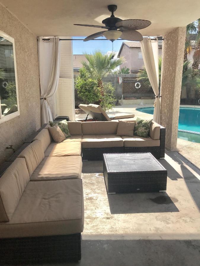Urban Las Vegas Colonial In The Heart Of Vegasヴィラ エクステリア 写真